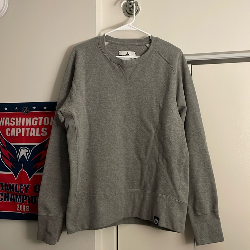 Sz M American giant crew neck